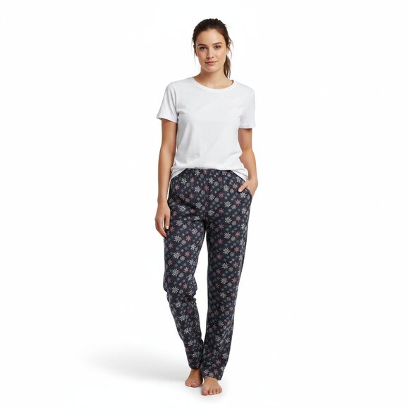 NEW WITH TAGS Buckhorn River Women's Snowflake Pajama Pants - Picture 1 of 4